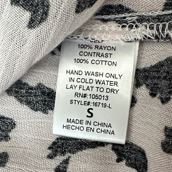 Savannah Jane Boho S Pink leopard embroidered floral Women’s Top - Picture 6 of 10